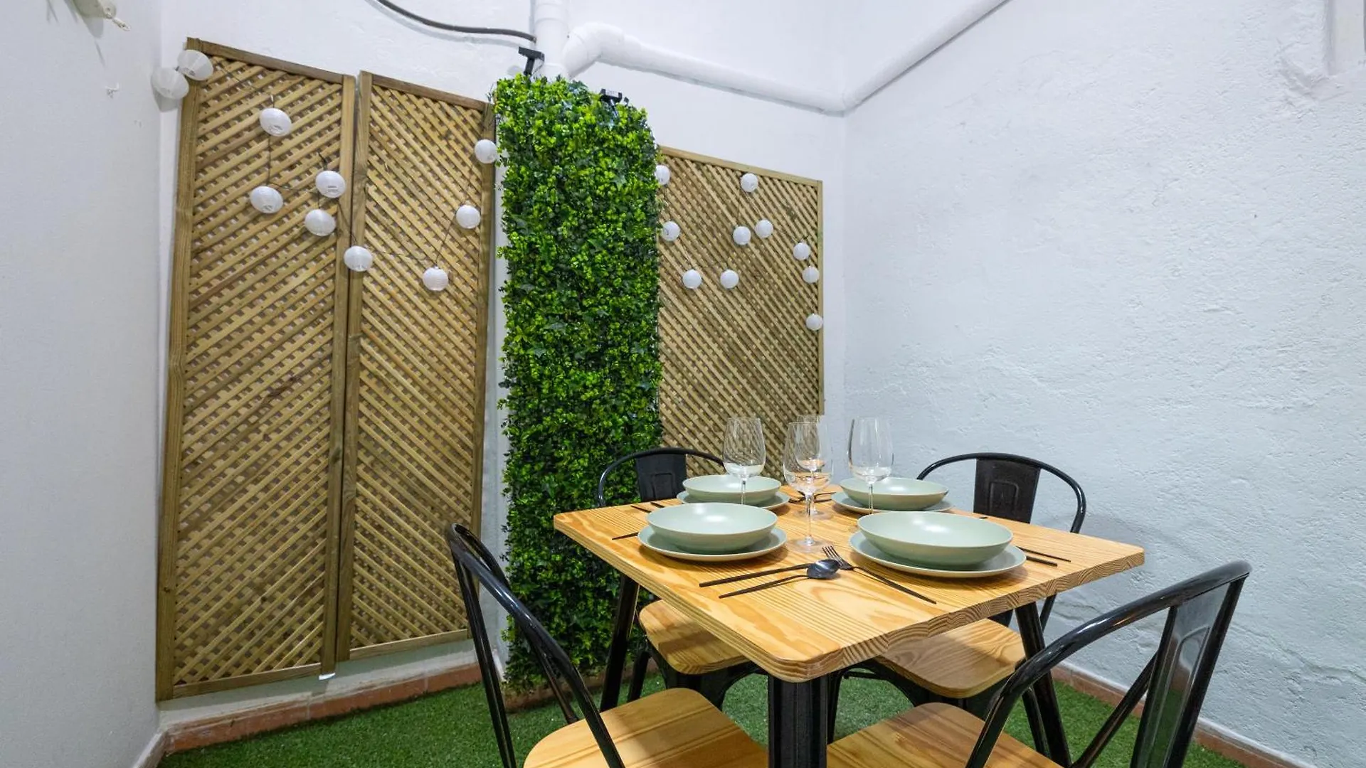 Modern & Cozy -1Bedroom-Coutyard-Center Μάλαγα