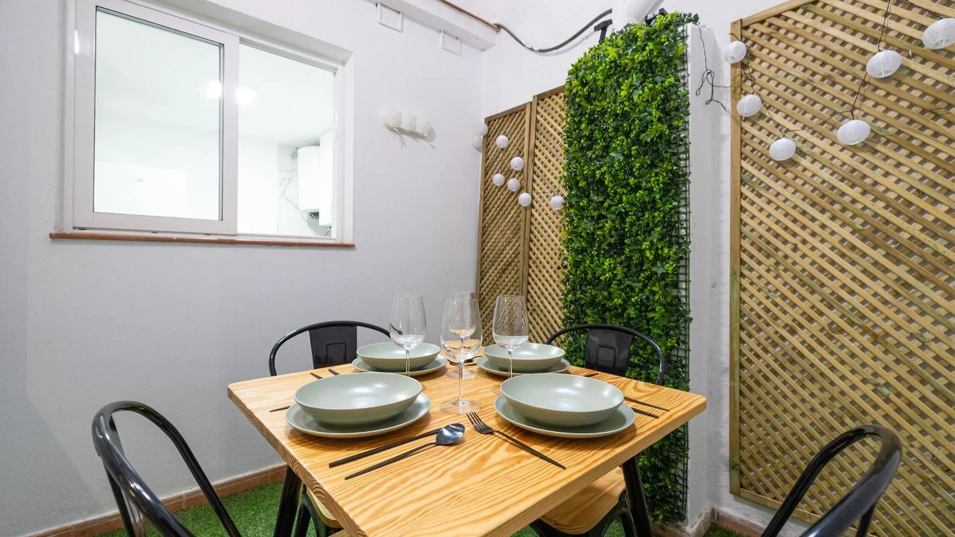 Modern & Cozy -1Bedroom-Coutyard-Center Malaga